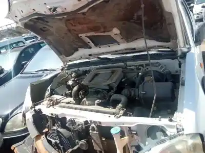Здавання транспортного засобу nissan pickup (d22) yd25ddti року 2005 потужний yd25ddti