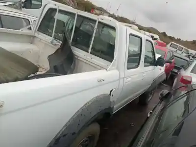 Здавання транспортного засобу nissan pickup (d22) yd25ddti року 2005 потужний yd25ddti