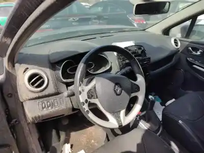 Scrapping Vehicle renault clio iv k9k608 of the year 2014 powered k9k608