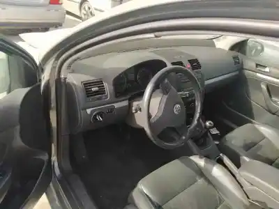 Здавання транспортного засобу volkswagen golf v (1k1) 2.0 tdi 16v року 2005 потужний bkd