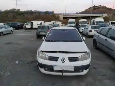 Здавання транспортного засобу RENAULT MEGANE II BERLINA 5P K9K722 року 2002 потужний K9K722