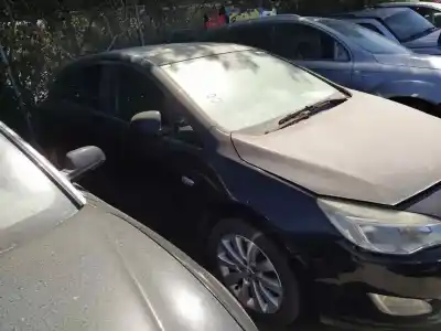 Vehicul casat opel astra j berlina 5p a17dtj al anului 2010 alimentat a17dtj