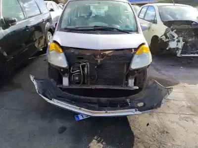Scrapping Vehicle RENAULT MODUS I K4J770 of the year 2004 powered K4J770