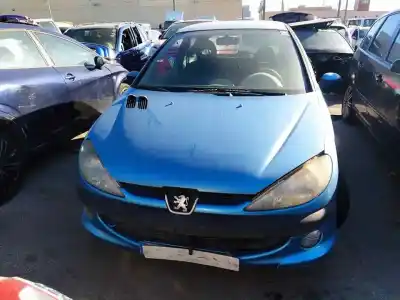 Scrapping Vehicle PEUGEOT 206 FASTBACK (2A/C) 1.4 I of the year 2000 powered KFW