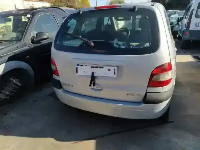 Scrapping Vehicle renault scenic (ja..) k4m701 of the year 2001 powered k4m701