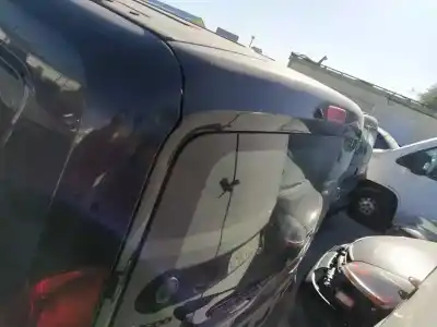 Veículo de Sucata fiat ii doblò (263) cargo 199a3000 do ano 2013 alimentado 199a3000