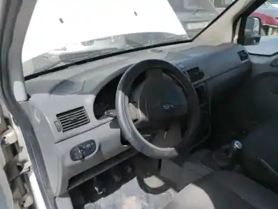 Здавання транспортного засобу ford tourneo connect (tc7) tourneo connect (tc7) (2002 - 2013) року 2004 потужний 