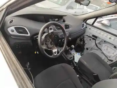 Здавання транспортного засобу renault scénic iii (jz0/1_) 1.5 dci року 2010 потужний k9k832