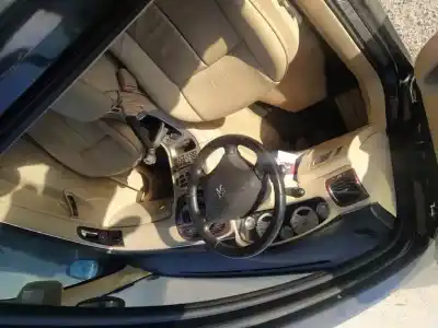 Здавання транспортного засобу peugeot 607 (s1) (12.2000) rfn року 2002 потужний rfn