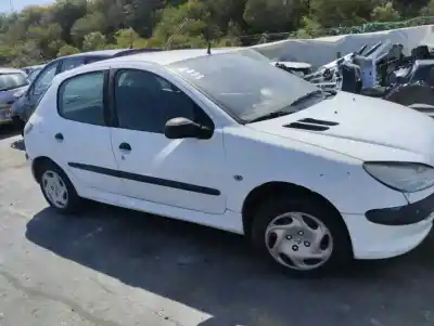 Scrapping Vehicle peugeot 206 fastback (2a/c) 1.4 i of the year 2001 powered kfw