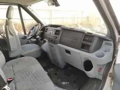 Здавання транспортного засобу ford transit combi (tt9) srfa року 2011 потужний srfa