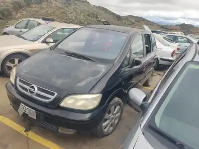 Здавання транспортного засобу OPEL ZAFIRA A ZAFIRA A року 2004 потужний 