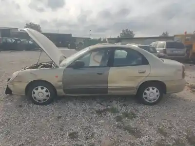 Scrapping Vehicle DAEWOO NUBIRA BERLINA F16D3-G of the year 2000 powered F16D3