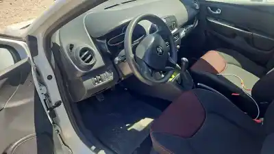 Здавання транспортного засобу renault clio iv d4f740 року 2015 потужний d4f740