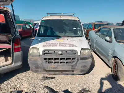 Véhicule à la ferraille FIAT I DOBLÒ (223) CARGO 223A6000 de l'année 2004 alimenté 223A6000