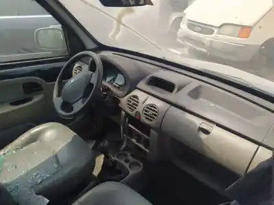 Здавання транспортного засобу renault kangoo i (f/kc0) f8q630 року 0 потужний f8q630