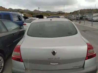 Здавання транспортного засобу renault megane ii classic berlina k4md812 року 2007 потужний k4md812