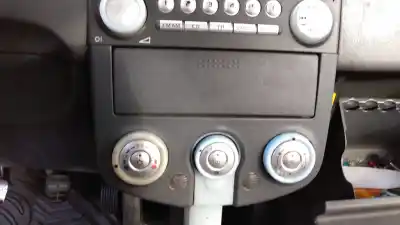 Veículo de Sucata renault megane i scenic ja renault do ano 2004 alimentado 