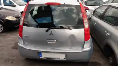 Veículo de Sucata renault megane i scenic ja renault do ano 2004 alimentado 