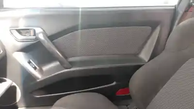 Здавання транспортного засобу renault laguna ii (bg0) laguna ii року 2001 потужний 