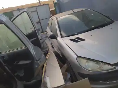 Scrapping Vehicle peugeot 206 fastback (2a/c) 1.4 i of the year 2000 powered kfx
