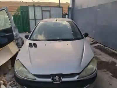 Scrapping Vehicle peugeot 206 fastback (2a/c) 1.4 i of the year 2000 powered kfx