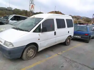 Scrapping Vehicle fiat ii scudo (272) combi d9b of the year 2000 powered d9b