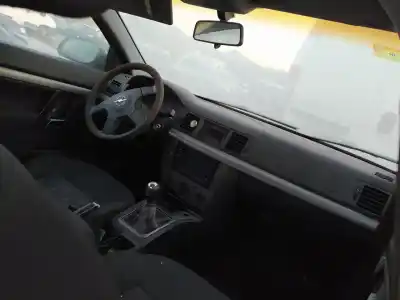 Scrapping Vehicle opel vectra c (z02) 2.0 dti 16v (f69) of the year 2003 powered y20dth