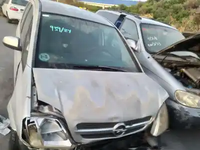 Véhicule à la ferraille OPEL MERIVA A MONOSPACE (X03)  de l'année 2005 alimenté Z17DTH
