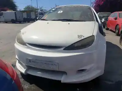 Sloopvoertuig PEUGEOT 206 CC  van het jaar 2001 aangedreven NFUTU5JP4 Sloopvoertuig PEUGEOT 206 CC  van het jaar 2001 aangedreven NFUTU5JP4
