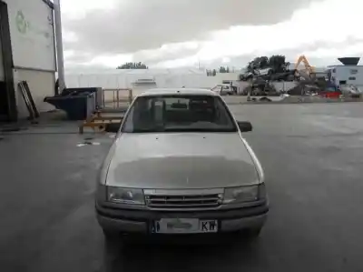 Veicolo di demolizione opel vectra a 2.0 dell'anno 1990 alimentato g-20ne