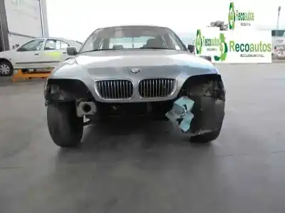 Veículo de Sucata bmw serie 3 berlina (e46) 2.0 16v diesel cat do ano 2002 alimentado 20 4d 4 d