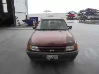 Véhicule à la ferraille OPEL ASTRA F BERLINA 1.6 16V de l'année 1993 alimenté C16SE