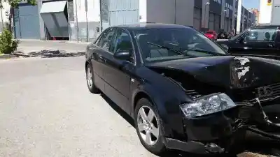 Veículo de Sucata audi a4 berlina (8e) 1.9 tdi (96kw) do ano 2004 alimentado avf