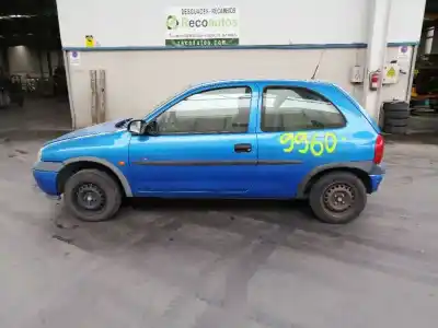 Veicolo di demolizione OPEL CORSA B (1993->) 1.7 D dell'anno 1997 alimentato D-X17D