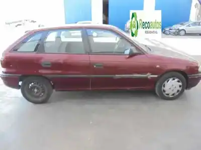 Véhicule à la ferraille OPEL ASTRA F BERLINA 1.7 Turbodiesel CAT (X 17 DTL / 2H8) de l'année 1998 alimenté X17DTL