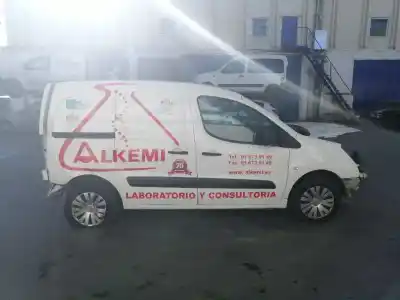 Veículo de Sucata citroen                                            berlingo                                                                                                                                                                                                                                                   xtr 1.6 hdi 92                                                                                                                                                                                                                                             do ano 2015 alimentado 9h06