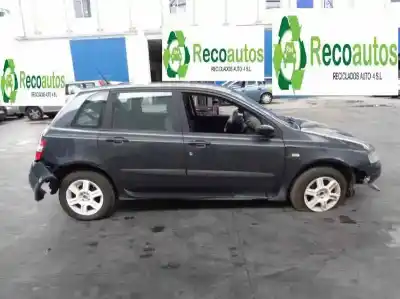 Scrapping Vehicle fiat stilo (192_) 1.6 16v (192_xb1a) of the year 2003 powered 182b6000