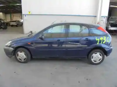 Veículo de Sucata FORD FOCUS BERLINA (CAK) 1.6 16V CAT do ano 2004 alimentado FYDB