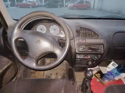 Veículo de Sucata citroen saxo 1.5 diesel do ano 2001 alimentado vjx