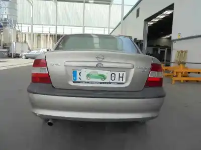 Veículo de Sucata opel vectra b berlina 1.8 16v cat do ano 1996 alimentado x18xe