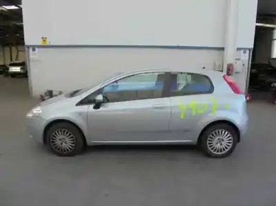 Здавання транспортного засобу FIAT                                               GRANDE PUNTO (199)                                                                                                                                                                                                                                         1.3 16V JTD CAT                                                                                                                                                                                                                                            року 2005 потужний 199A2000