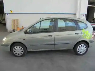Scrapping Vehicle renault scénic i monospace (ja0/1_, fa0_) 1.9 dti (ja1u) of the year 2003 powered f9qq744