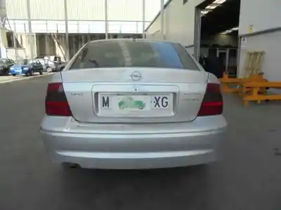Veículo de Sucata opel vectra b berlina 2.0 dti do ano 1999 alimentado x20dth