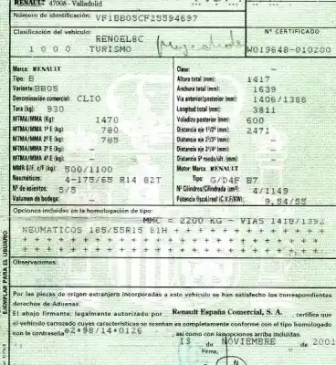Veicolo di demolizione renault                                            clio ii fase ii (b/cb0)                                                                                                                                                                                                                                    1.2                                                                                                                                                                                                                                                        dell'anno 2001 alimentato d4fb712