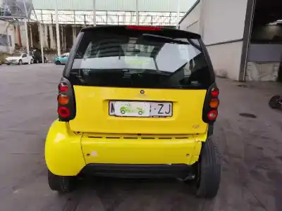 Здавання транспортного засобу smart coupe 0.8 cdi cat року 2000 потужний d 61