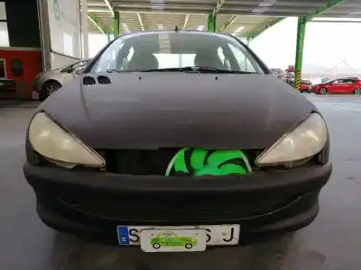 Veículo de Sucata peugeot 206 berlina xr do ano 1998 alimentado wjz
