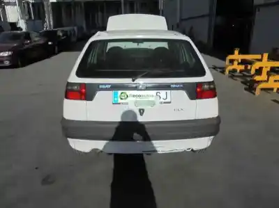 Veículo de Sucata seat ibiza (6k) 1.4 do ano 1995 alimentado abd