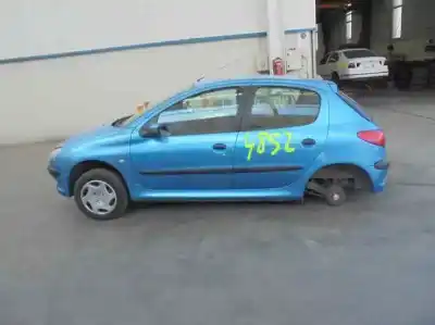 Veículo de Sucata PEUGEOT 206 BERLINA 1.9 Diesel do ano 2000 alimentado WJZ