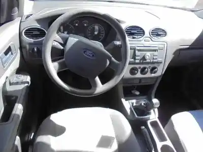 Sloopvoertuig ford focus berlina (cap) 1.6 tdci cat van het jaar 2005 aangedreven g8da